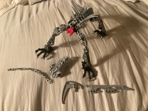 Lego Bionicle 8924 Spinax Only (No Maxilos) Missing 2 pieces