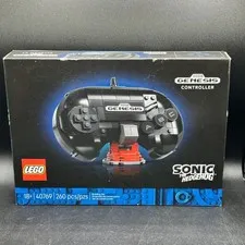 New* LEGO Sonic the Hedgehog: (40769) SEGA br Genesis Controller (Box Defects)