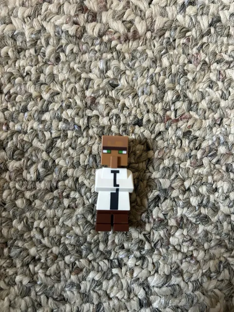 LEGO Minecraft Villager Minifigure White Torso Brown Head, Plastic, Age 6+
