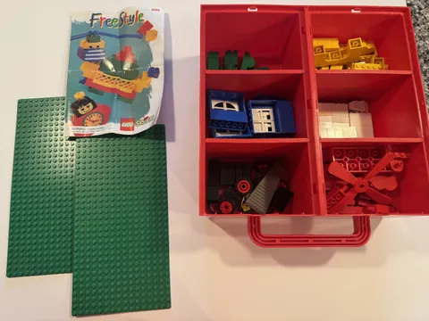 Vintage 1995 LEGO Freestyle set #4145 with carrying/storage case-complete set!