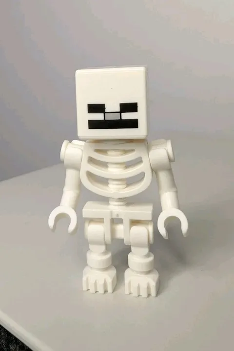 LEGO Minecraft Skeleton  Minifigure (min011) 