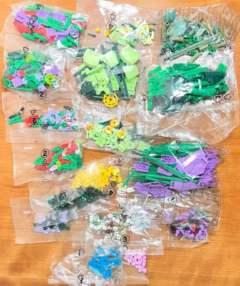 Huge Lot of LEGO Botanicals Parts Flower Wildflower Bouquet Foliage Plants Stems