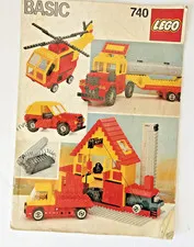 Lego 1985 Building Sets Toy Catalog / Booklet 16 Pages Basic #740