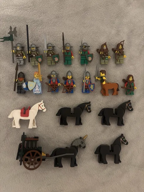 LEGO Castle Minifigure Lot Forestmen, Lion Knights, Vikings, and Horses w/ Armor