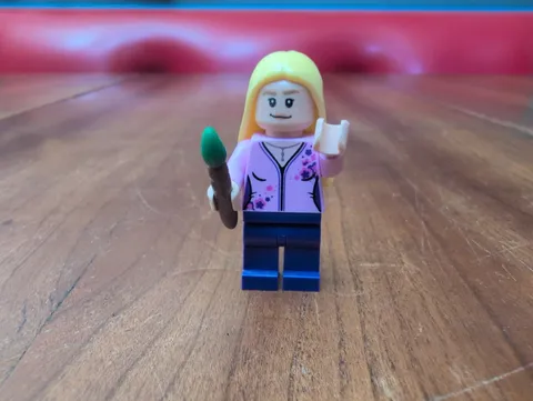 LEGO Creator Phoebe Buffay Minifigure F·R·I·E·N·D·S Friends TV Series 10292