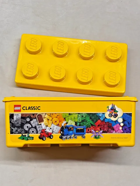 LEGO Classic Medium Creative Brick Box Storage Container 10696 Yellow