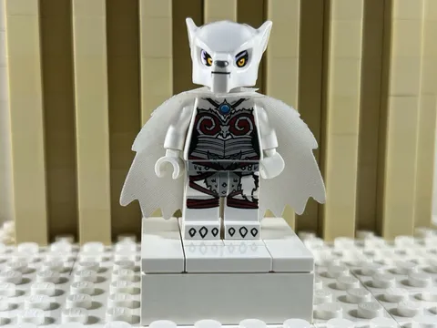 LEGO Windra Minifigure Legends of Chima White Cape #loc039 Set 70009