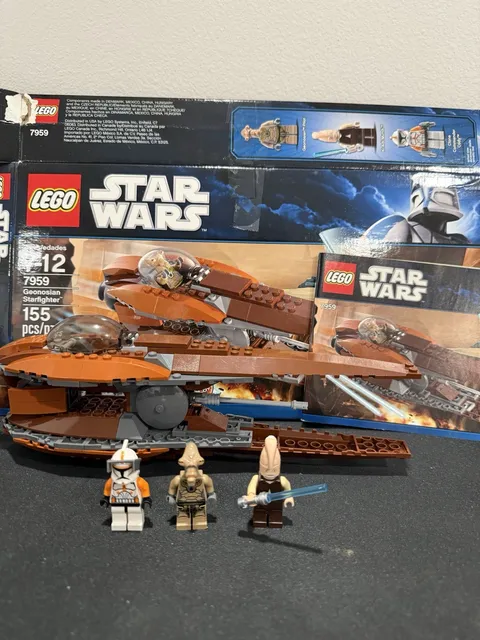 LEGO Star Wars: Geonosian Starfighter (7959) Used
