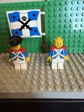 LEGO VTG Imperial Soldiers W/ Flag 6 x 4 with Crossed Cannons Blue and White