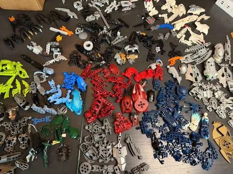 LEGO BIONICLE Mostly Vintage Bulk Lot  2.8 Lbs Masks Weapons Parts
