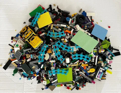Lego Bulk Lot of 22 Lbs Mixed Building Bricks Blocks Parts Pieces