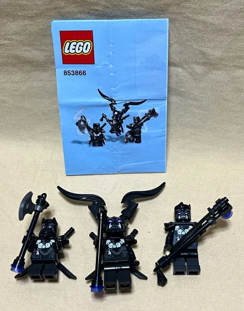 VALUABLE LEGO Ninjago “Oni Battle Pack” 853866 *100% COMPLETE SET* w/ Manual