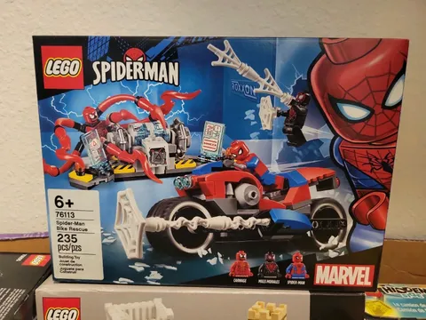 Sealed LEGO Super Heroes: Spider-Man Bike Rescue 76113 Building Set 235 PCS!