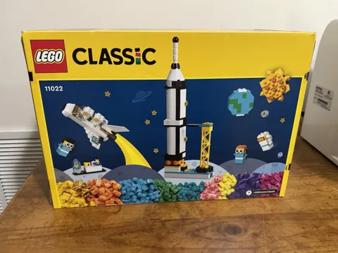 LEGO CLASSIC: Space Mission (11022)