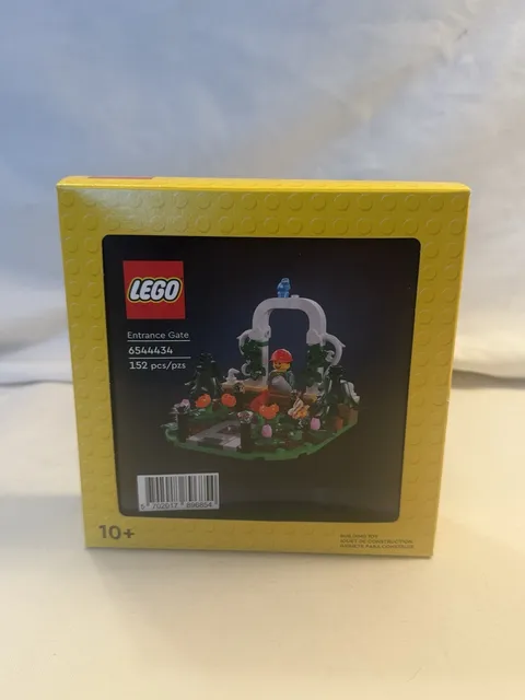 LEGO Entrance Gate 6544434 Brand New Factory Sealed Limited Edition GWP