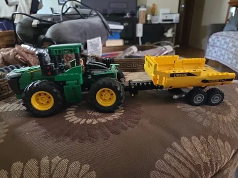 LEGO Technic John Deere 9620R 4WD Tractor 42136 Trailer 390 pcs 2022