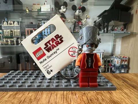 Retired 2010 LEGO 852839 Star Wars Nute Gunray Minifigure Keychain Key Chain NWT
