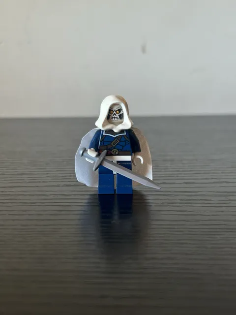 LEGO Marvel Super Heroes Taskmaster - White Cape Minifigure! sh0100 Set 76018