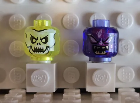 LEGO Minifig Purple Head Flame Energy White Eyes Open Mouth w Sharp Gold Teeth 
