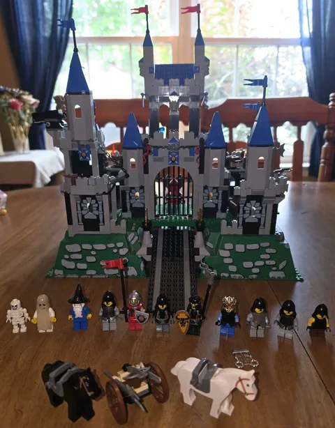LEGO Castle: King's Castle (10176)