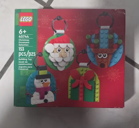 LEGO Seasonal 40744 Christmas Ornament Selection Santa Reindeer 153 pcs Age 6+