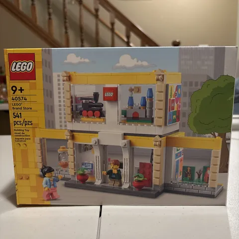 LEGO Store Exclusive: LEGO Brand Store (40574) Retired  New Sealed Original Box 