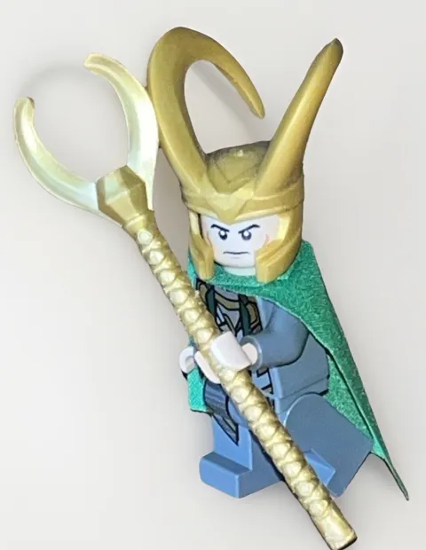 ✅ LEGO Marvel Super Hero / Iron Man Loki Minifigure sh0033a Set 10721