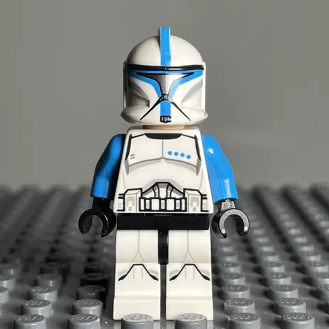 LEGO Star Wars CLONE TROOPER LIEUTENANT (SW0629) Set 75085 - 1O