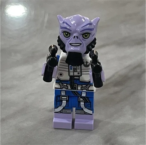 Lego Star Wars minifigure Zeb w/ 2 Black Blasters