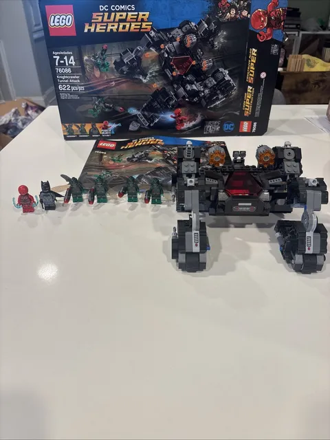 LEGO DC Comics Super Heroes: Knightcrawler Tunnel Attack (76086) No Motherbox