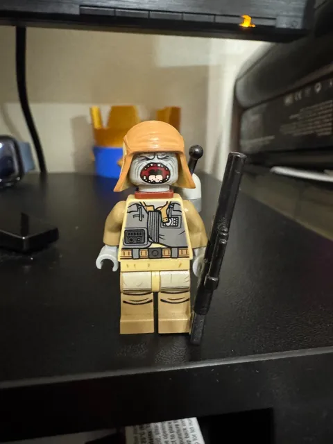 LEGO Star Wars Pao Minifigure sw0798 - From Set 75156 Krennic's Imperial Shuttle