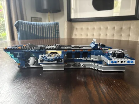 LEGO Super Heroes: Avengers Helicarrier (76153) | Incomplete/ As-is