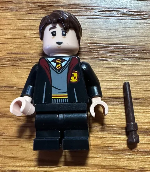 LEGO Harry Potter Defense Against Dark Arts Class NEVILLE LONGBOTTOM minifigure