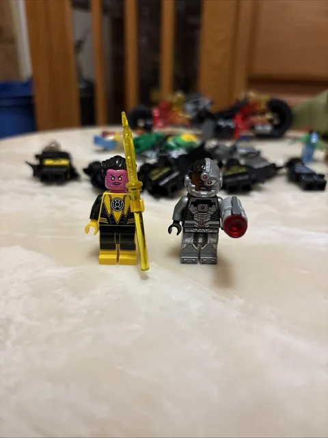 LEGO Sinestro SH0144 & Cyborg SH0155 Bundle