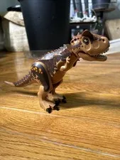 LEGO Dinosaur Carnotaurus with Spots Mini Fig Jurassic World
