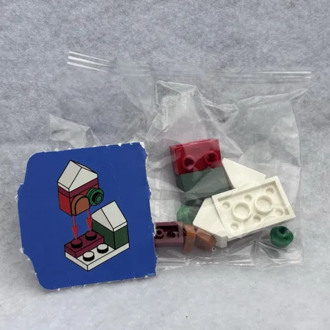 LEGO Advent Calendar 2025, Disney Frozen (Day 4) - Red & Green Arendelle House