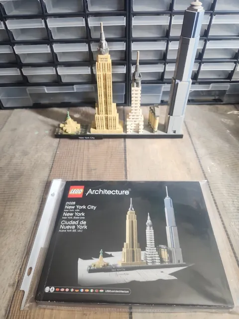 LEGO 21028 Architecture New York City With Manual 