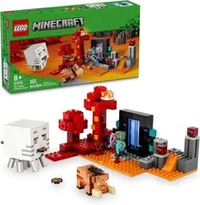 LEGO Minecraft The Nether Portal Ambush Adventure Set (21255) [DAMAGED BOX]