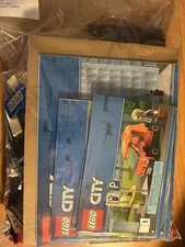 LEGO CITY: Capital City (60200) - Complete with Manual and Minifigures