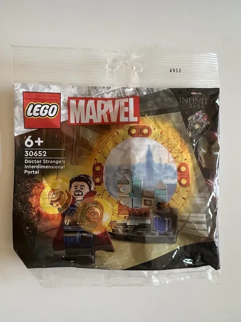 LEGO 30652 Marvel Dr Strange's Inter dimensional Portal Poly Bag Minifig Build