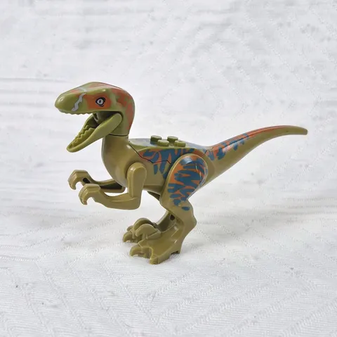 LEGO Jurassic World Velociraptor ECHO Figure Tan Orange Raptor Escape