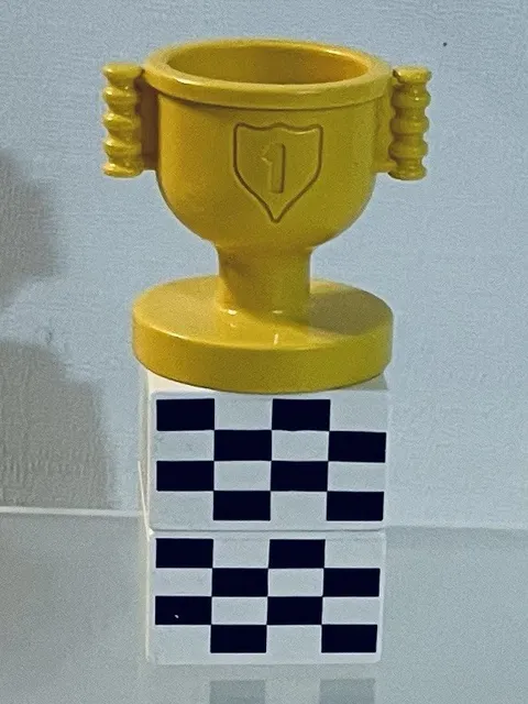 Lego Duplo Disney Pixar Cars #10924 Yellow Trophy Cup.