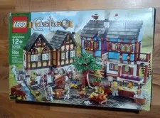 Lego Kingdoms 10139 Town Village Complete Set Castle Minifigs Box Instr