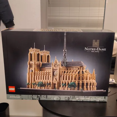 LEGO Architecture Notre-Dame de Paris 21061 Landmark Series 4383pcs 18+ 2024