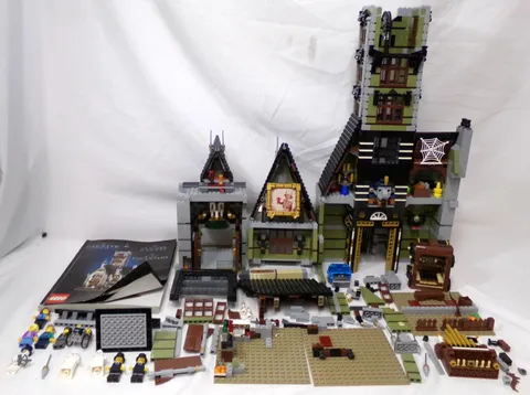 LEGO Icons 10273 Fairground Collection Haunted House Set With Instructions Built