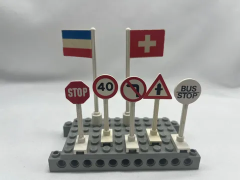 LEGO Classic Vintage Road Signs Signs Flags Selection Excellent