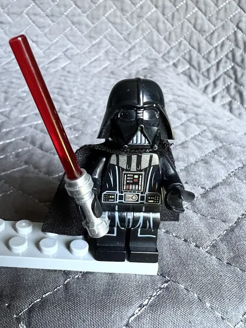 LEGO Star Wars Darth Vader Minifigure (75183) Light Nougat Head Sith sw0834 READ