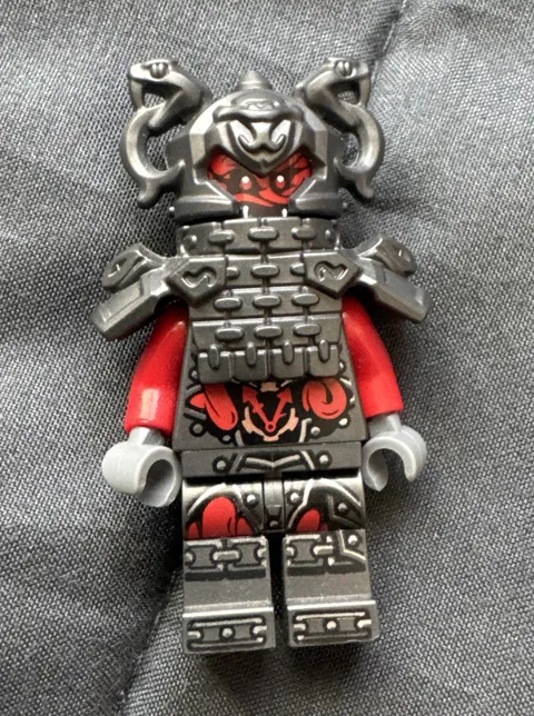 2017 LEGO Ninjago MiniFigure Rivett Snake Warrior minifig njo0276 70621 70625 ￼