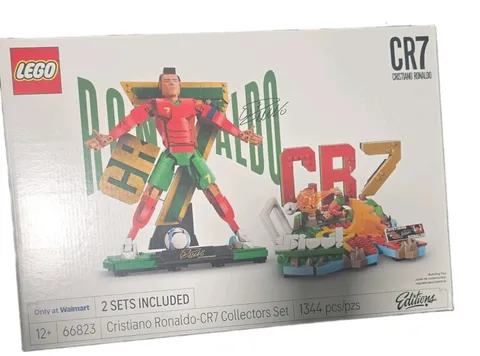 LEGO Editions CR7 Cristiano Ronaldo Collectors Set 66823 1344 pcs Age 12+ 2 Sets