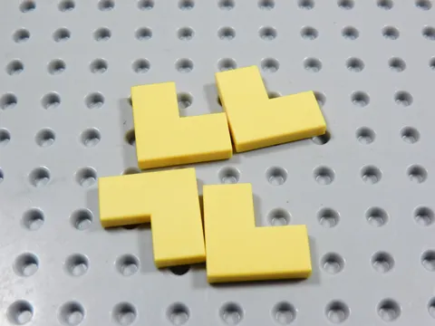 LEGO Lot of 4 Yellow 2x2 Smooth Corner Tiles Plates BK